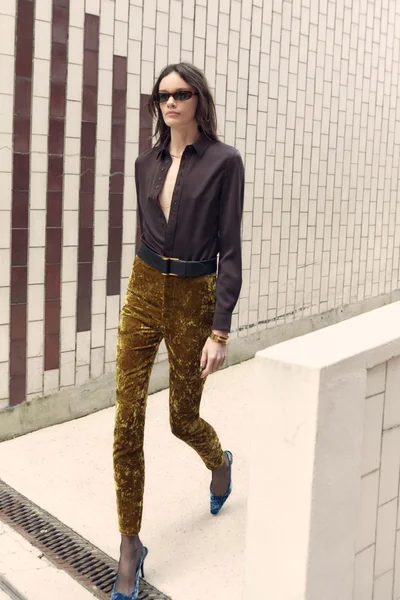 Look 13